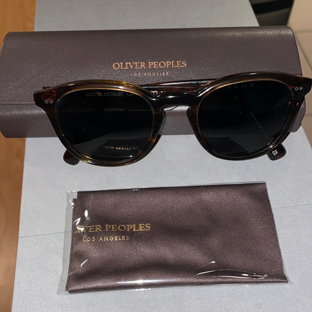 Oliver Peoples Sunglasses, Desmon Sun- New, Never Worn